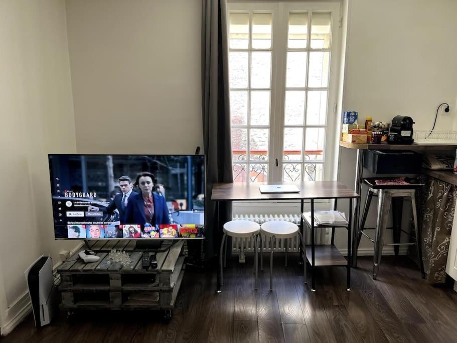 Le Nid Douillet En Plein Centre Appartement Levallois-Perret Buitenkant foto